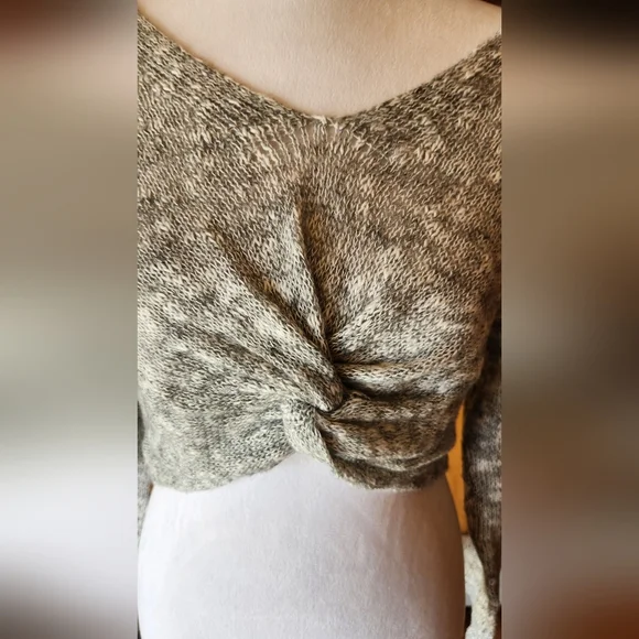 NWT BCBGeneration Twist Tie Cropped Sweater Heather Grey Size XXS - Picture 3 of 13